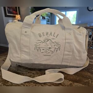 DENALI Canvas Duffle Bag - Cream